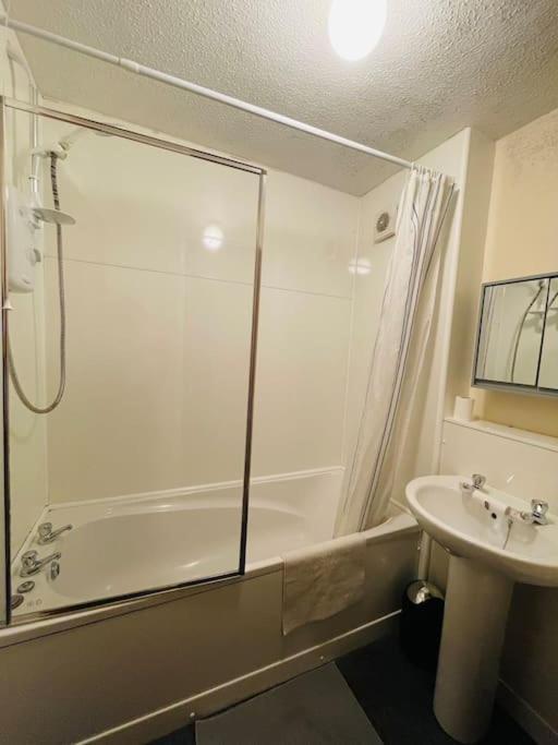 Edinburgh Two Bedrooms Apartment With Free Parking Екстер'єр фото